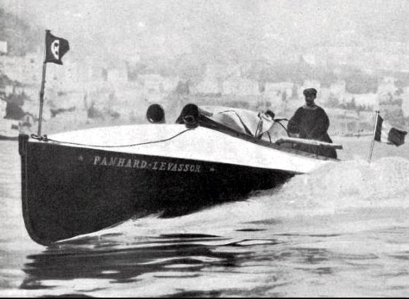 Monaco Avril 1905 le Panhard et Levassor gagne le Championnat de la Mer