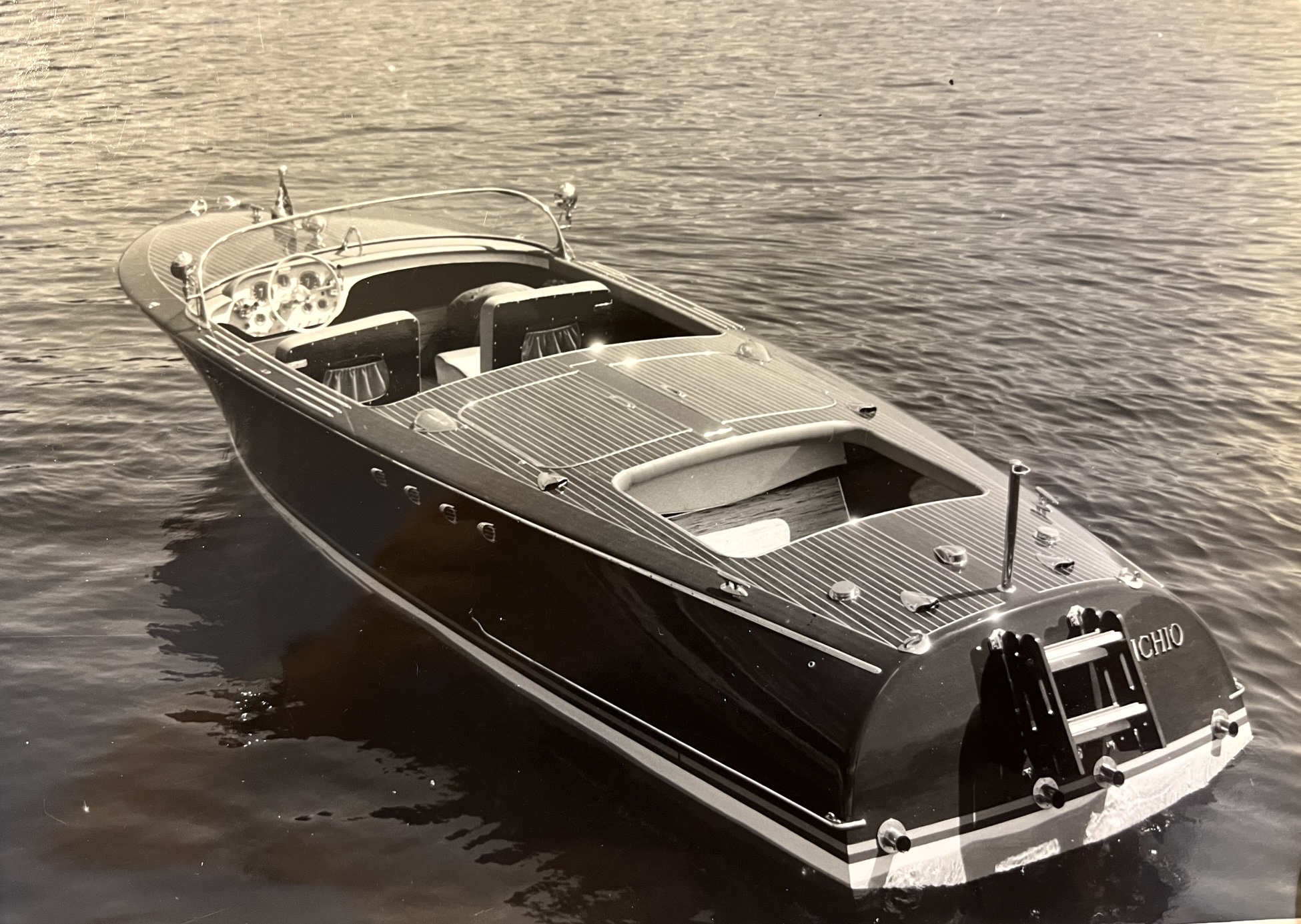 Runabout en acajou de Guido Abbate